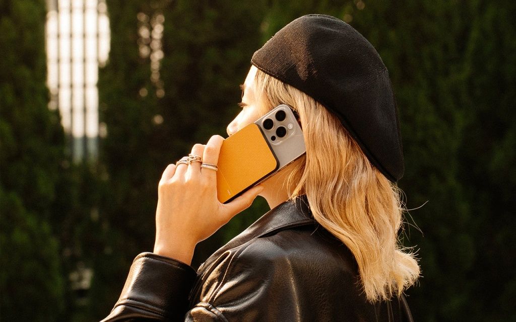 26689-612NativeUnionClassicPowerBank-2.jpg 26689-612NativeUnionClassicPowerBank-2.jpg